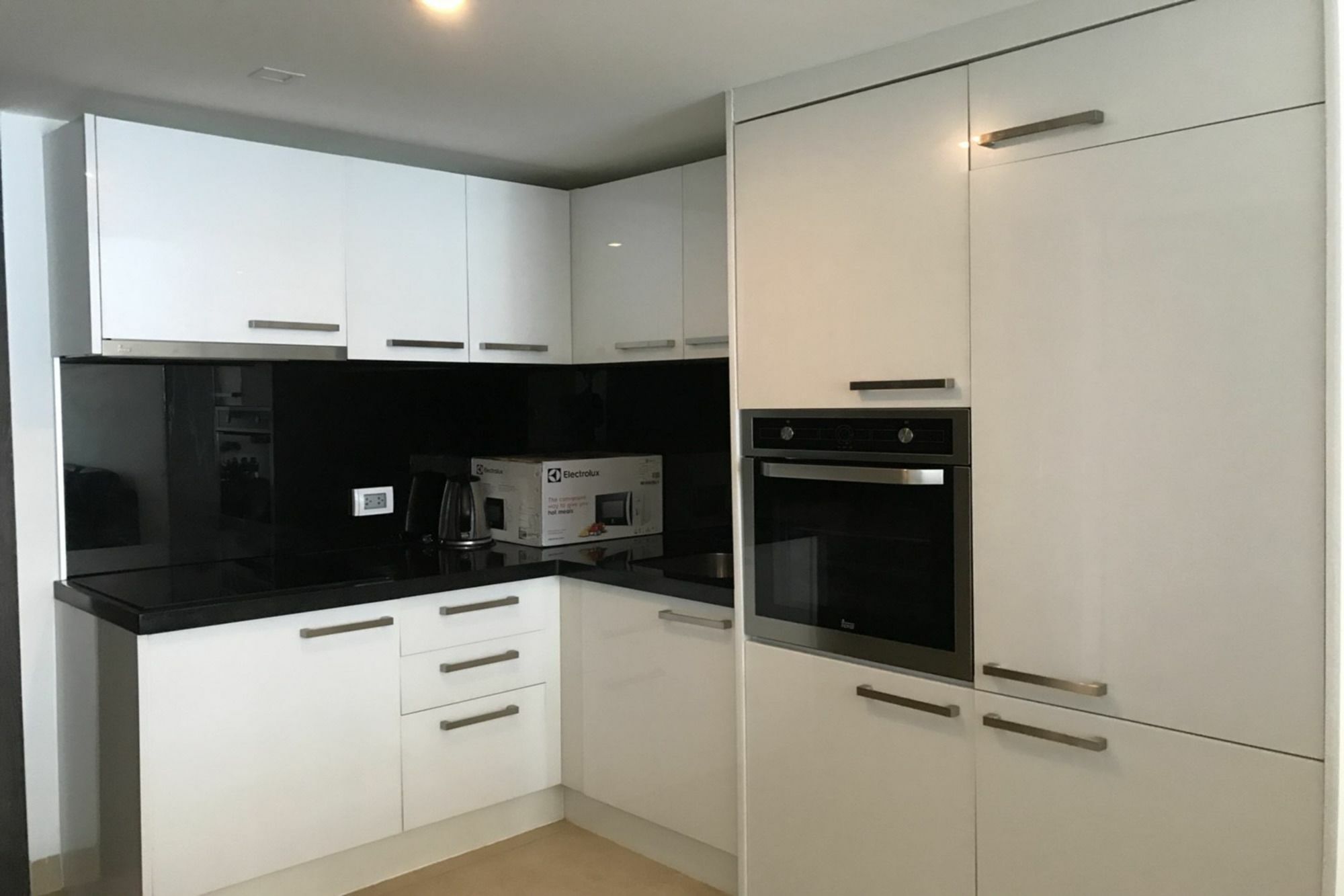 Uplus Avenue Residence Pattaya Exterior foto