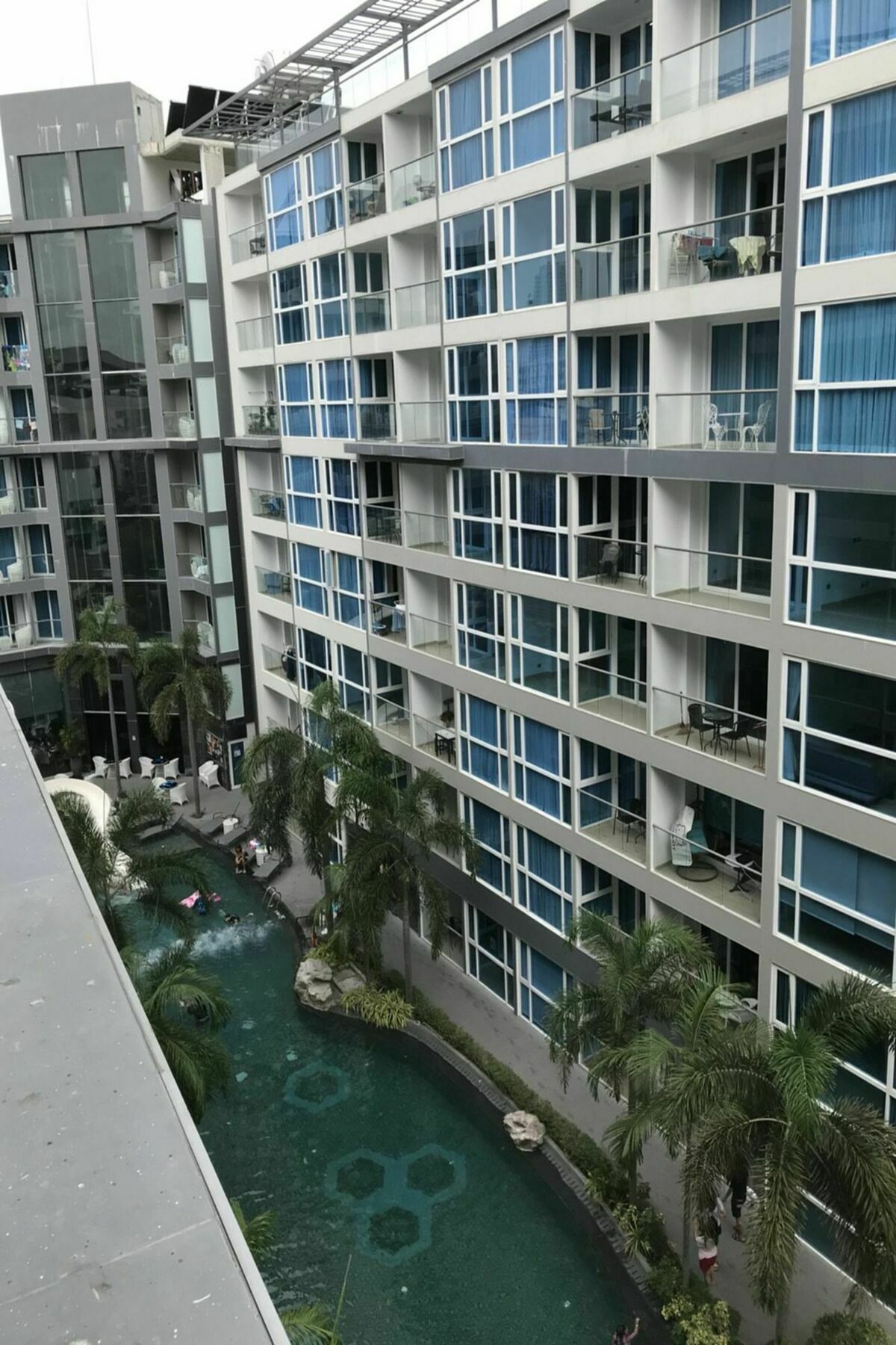 Uplus Avenue Residence Pattaya Exterior foto