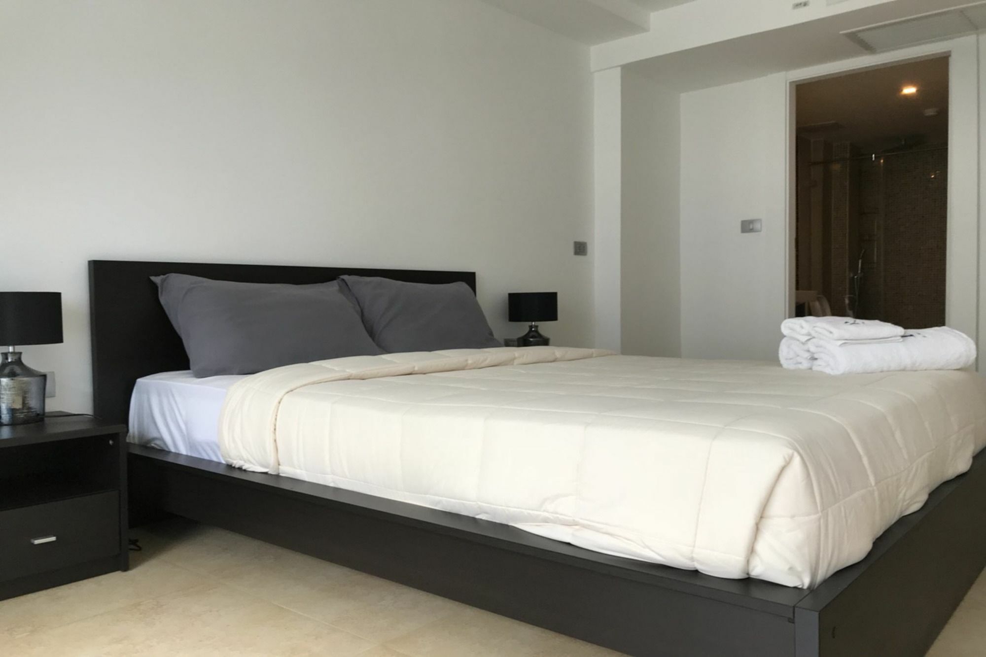 Uplus Avenue Residence Pattaya Exterior foto